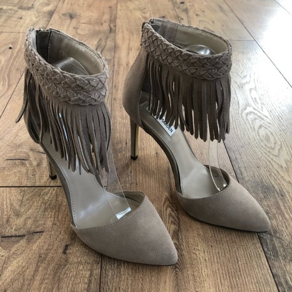 SOLD New Steve Madden Melia Fringe Heels Taupe - Picture 2 of 8